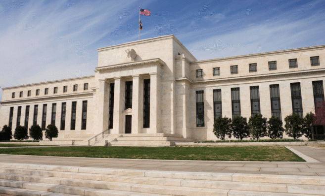 Fed inicia corte de juros, mas sinalizações revelam surpresas no horizonte